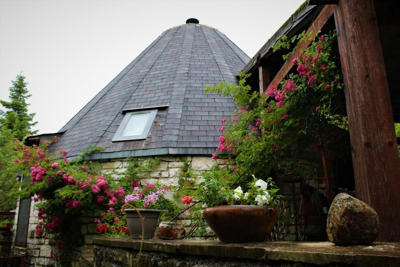 Theasis-Igloo Villa Pramanta Exterior photo